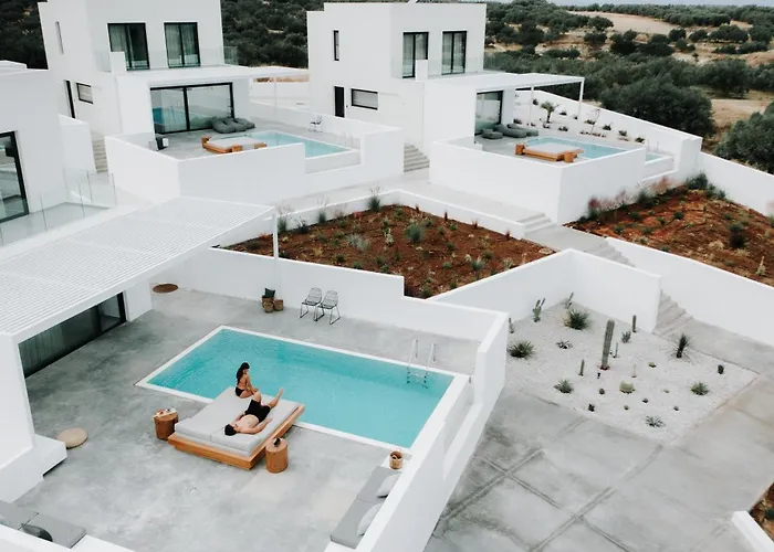 Cocoon Luxury Villa *